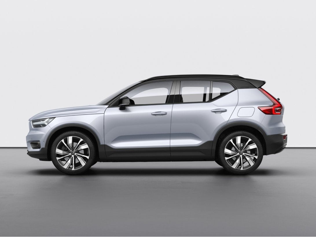 XC40 descriptive image. Descriptive images do not feature background details or information. They focus solely on the vehicles.